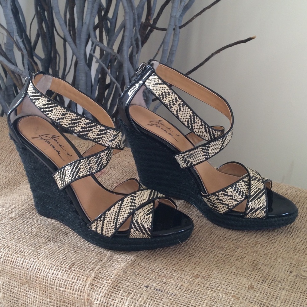 Badgley Mischka Black and Cream Snake-Print Wedge Sandals